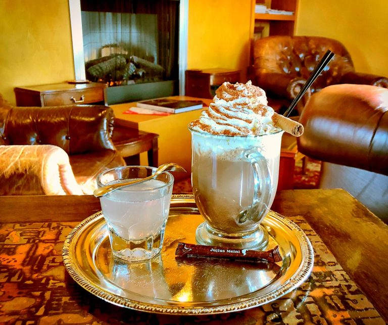 Host at The Vienna Coffee Company & Kaffeehaus de Châtillon in Lynnwood, WA